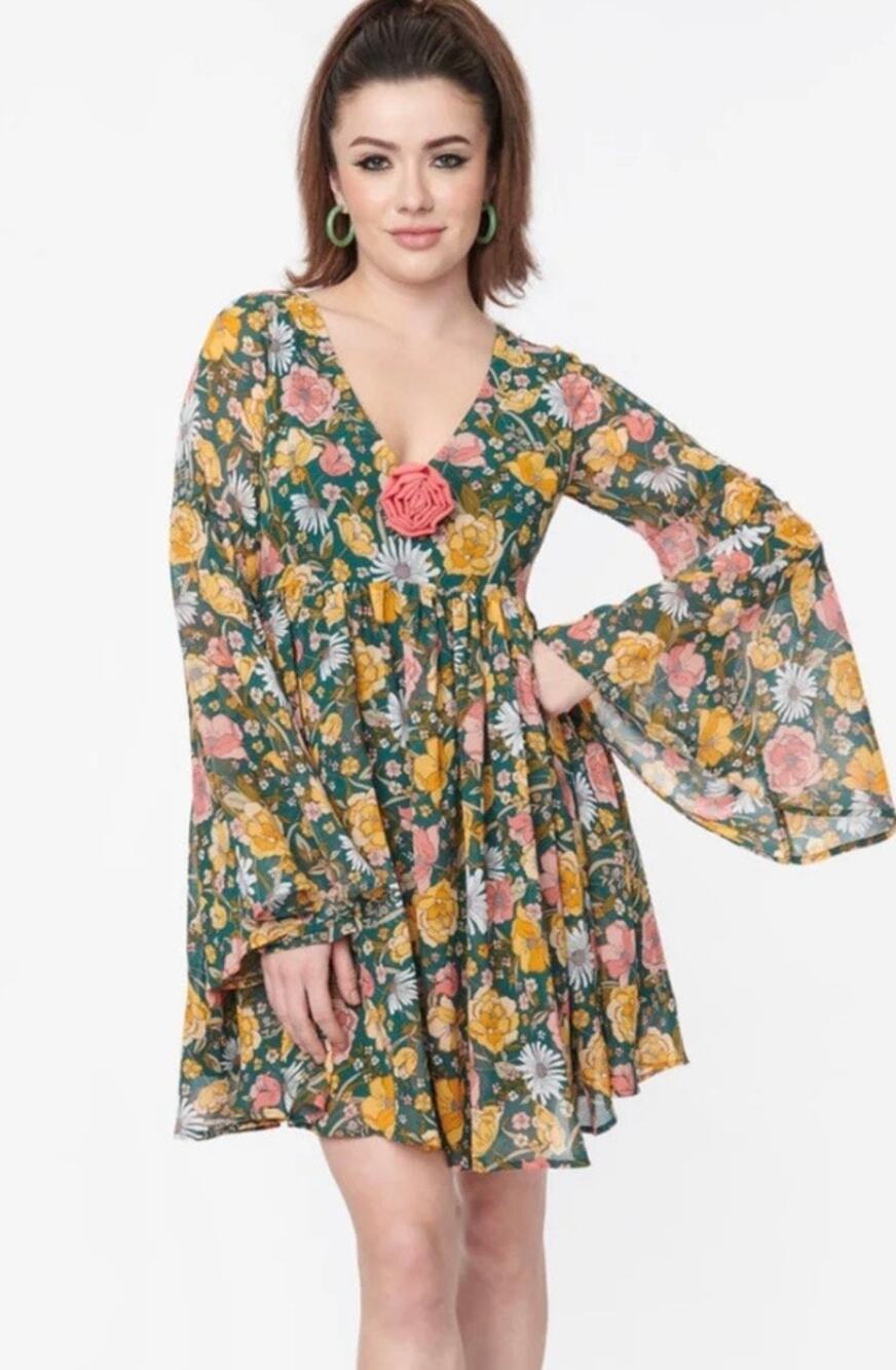 Unique Vintage Green Floral Mod Babydoll Bell Sleeve Dress S NWT